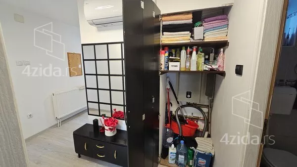 Četvoroiposoban stan | 4zida