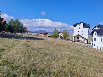 Zova | 4zida.rs
