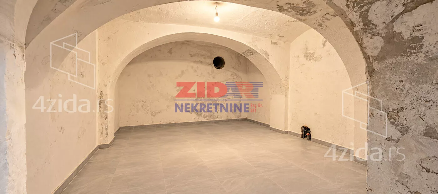 Poslovni prostor | 4zida
