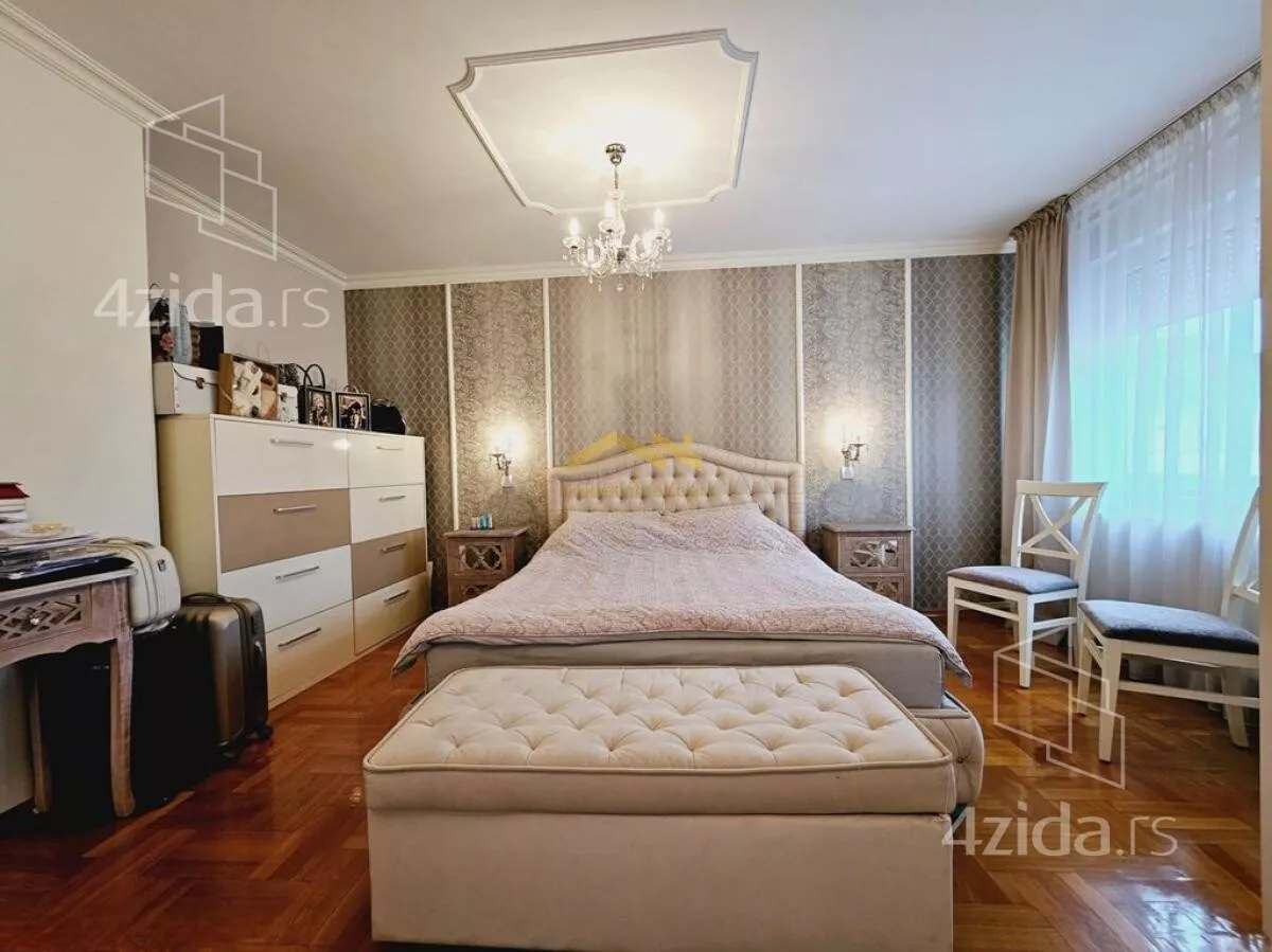 Četvoroiposoban stan | 4zida