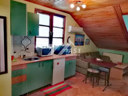 Devet Jugovića | 4zida.rs