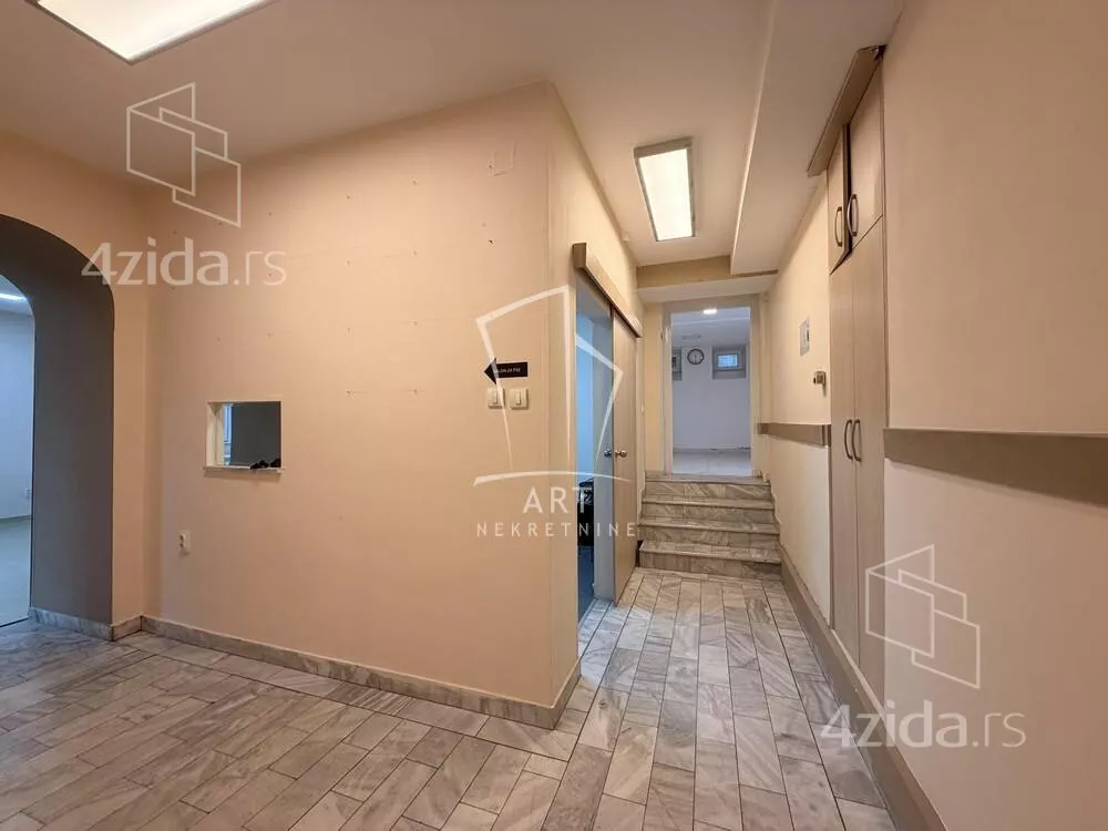 Petoiposoban stan | 4zida