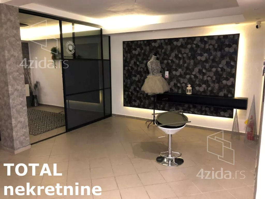 Poslovni prostor | 4zida