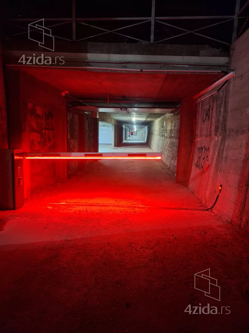 Garaža | 4zida