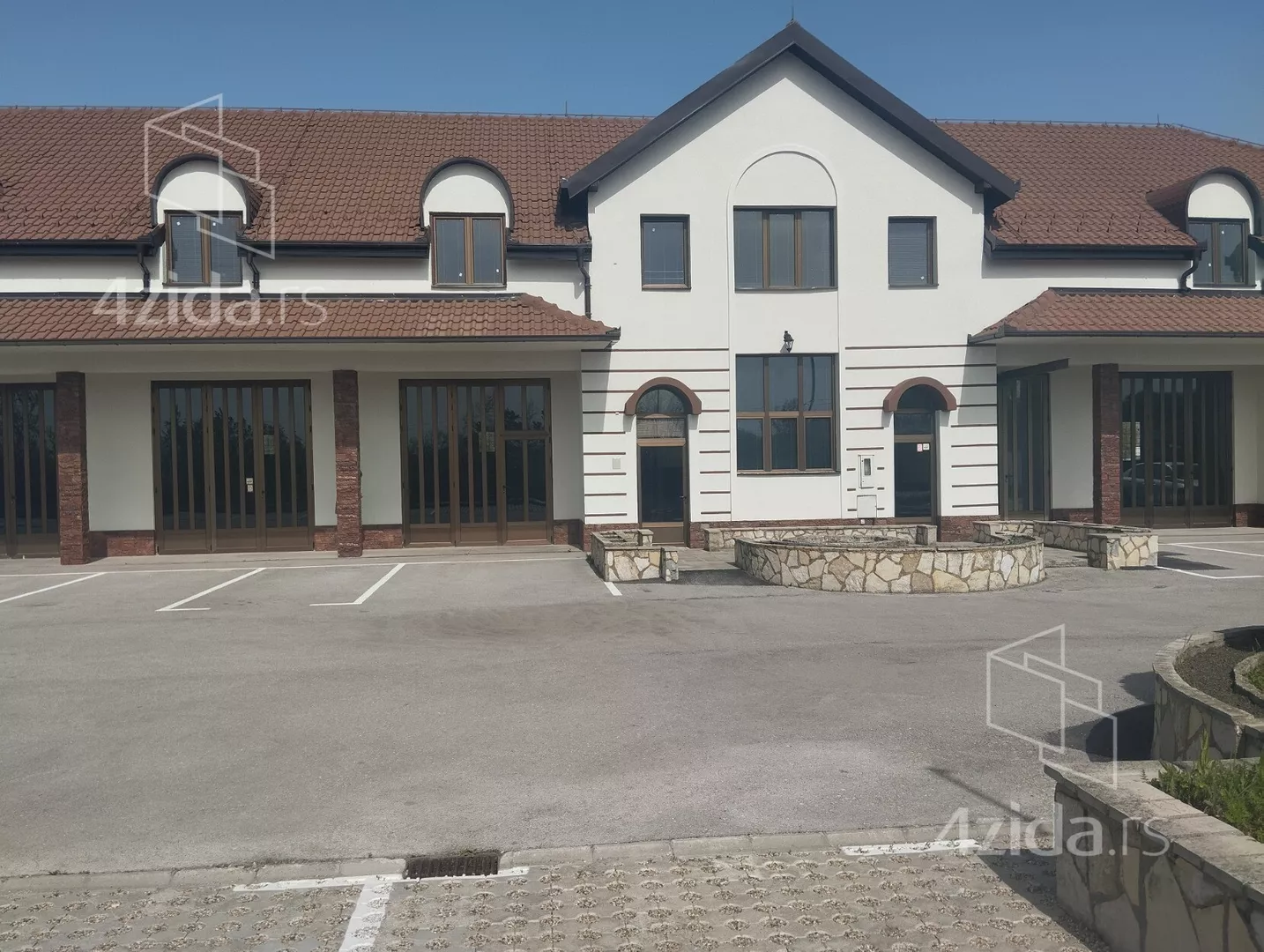 Poslovni prostor | 4zida