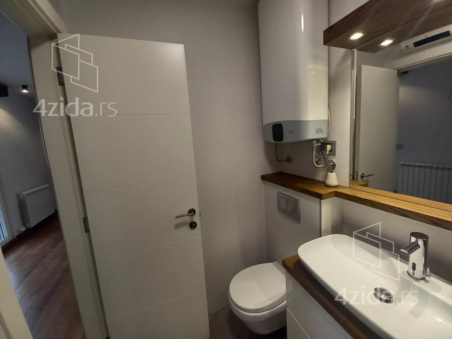 Petosoban stan | 4zida