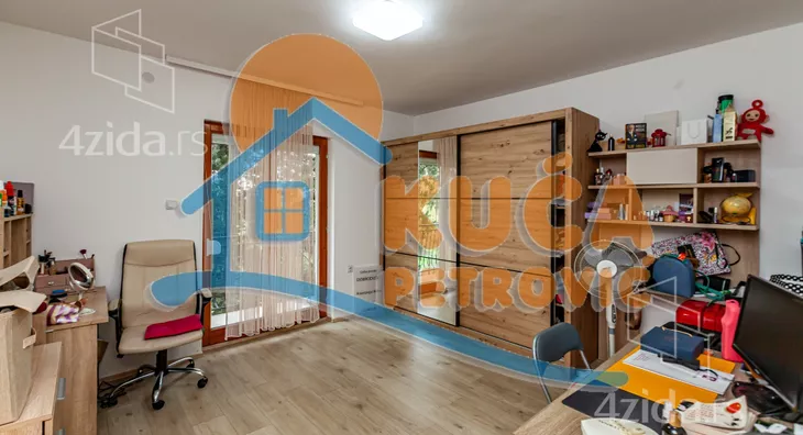 3-etažna kuća | 4zida