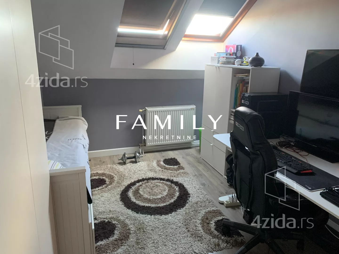 Troiposoban stan | 4zida