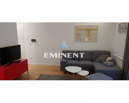 Gospodara Vučića | 4zida.rs