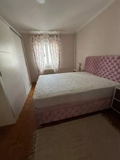 Cara Lazara 70 | 4zida.rs