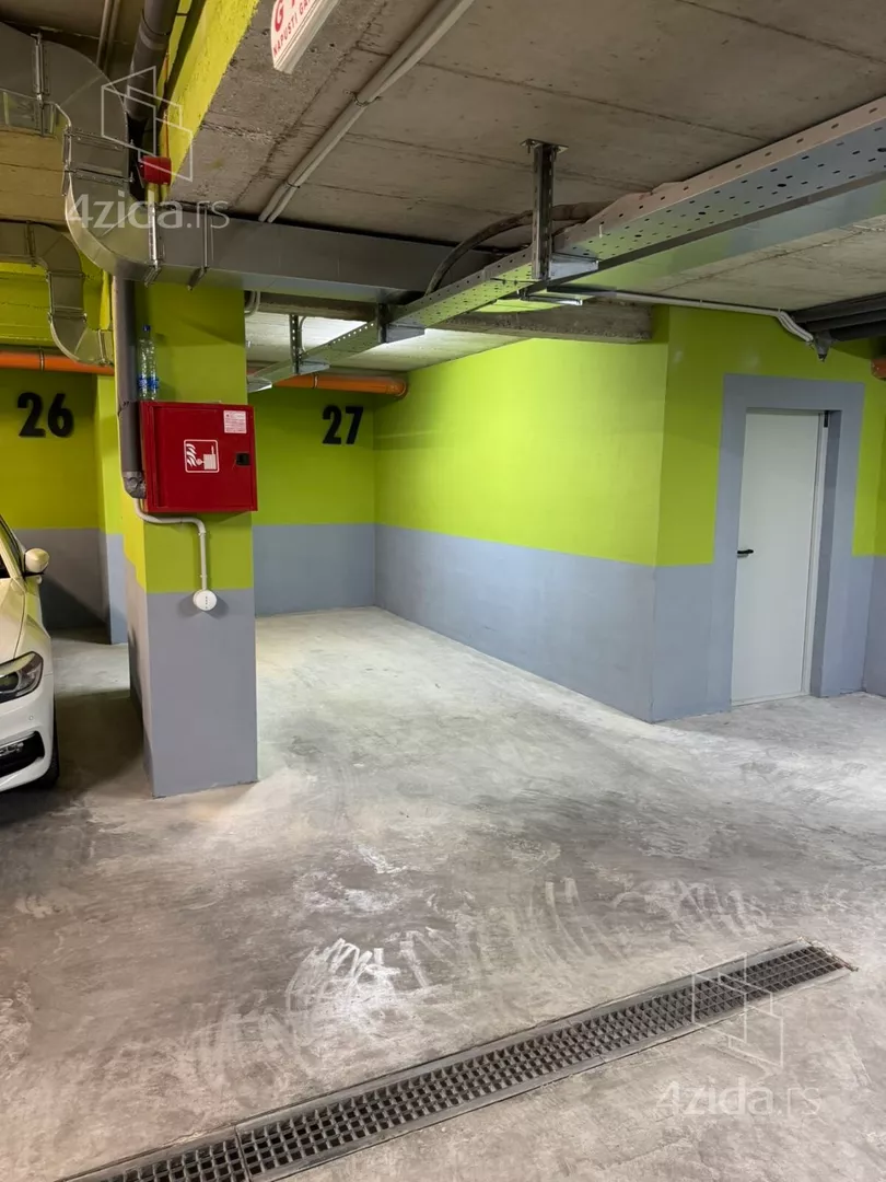Garaža | 4zida