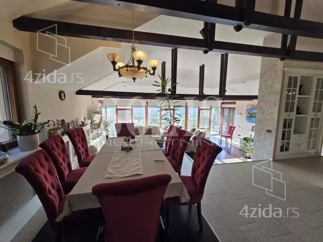 3-etažna kuća | 4zida