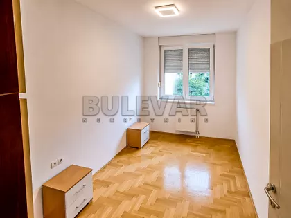 Romanijska | 4zida.rs