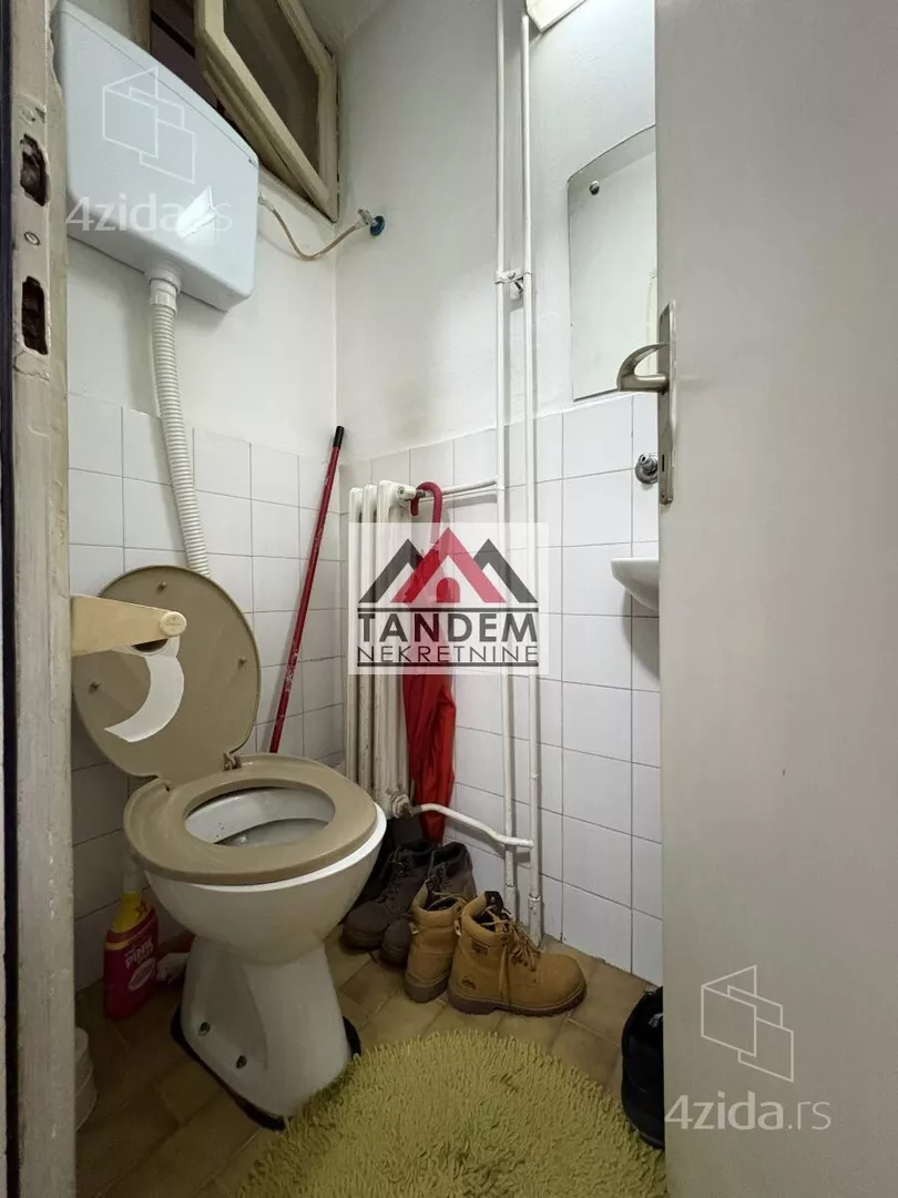 Četvoroiposoban stan | 4zida