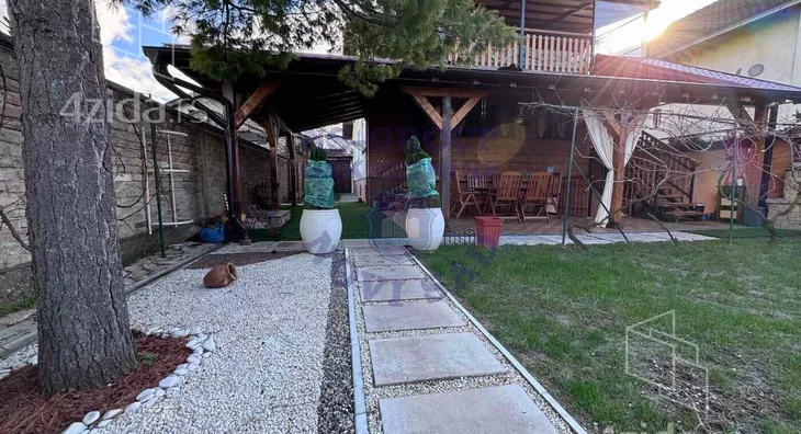 3-etažna kuća | 4zida