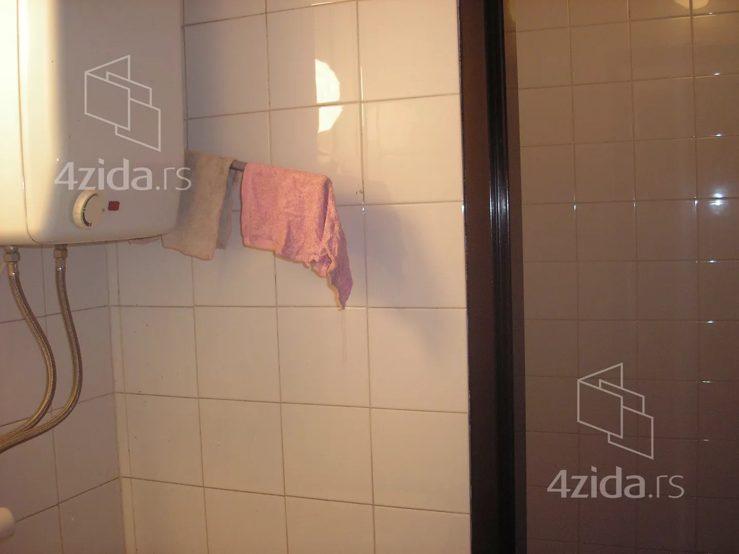 Lokal | 4zida
