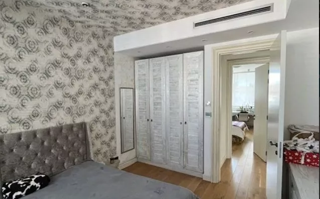Šestoiposoban stan | 4zida