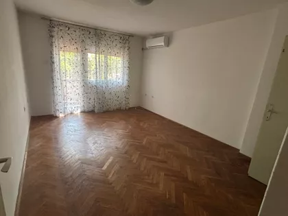 Radojke Vitasović | 4zida.rs