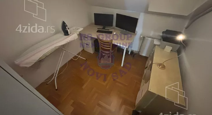 Četvoroiposoban stan | 4zida