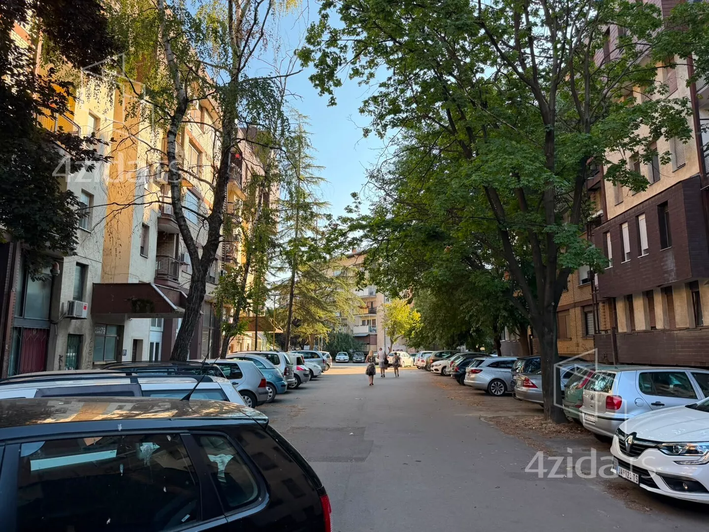 Dvoiposoban stan | 4zida