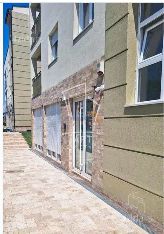 Poslovni prostor | 4zida