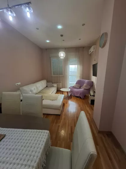 Orlovićeva 47 | 4zida.rs