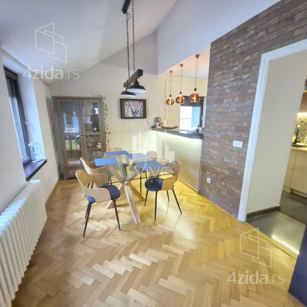 Troiposoban stan | 4zida