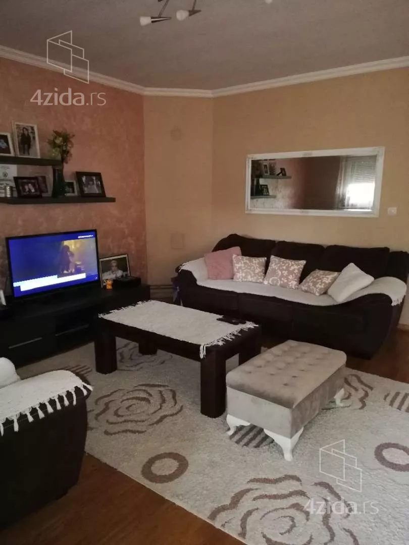 3-etažna kuća | 4zida