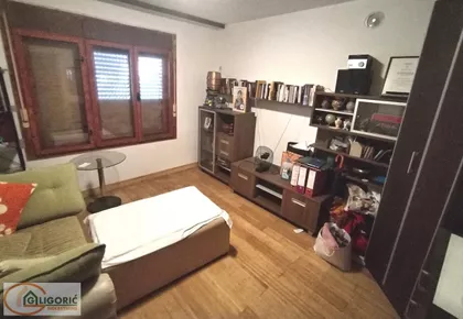 Ugrinovci | 4zida.rs