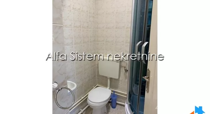 Četvoroiposoban stan | 4zida