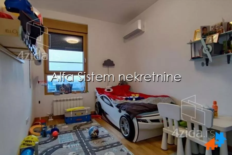 Četvorosoban stan | 4zida