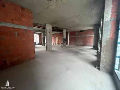 Prvomajska | 4zida.rs