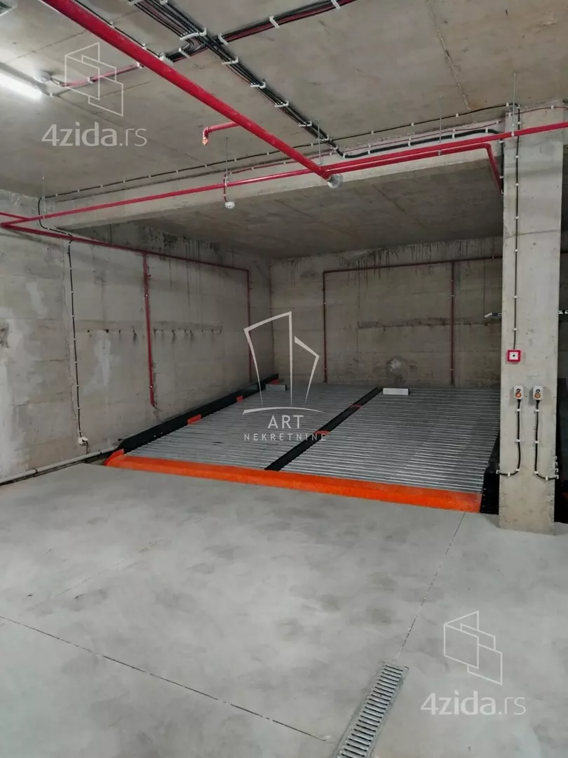 Garaža | 4zida