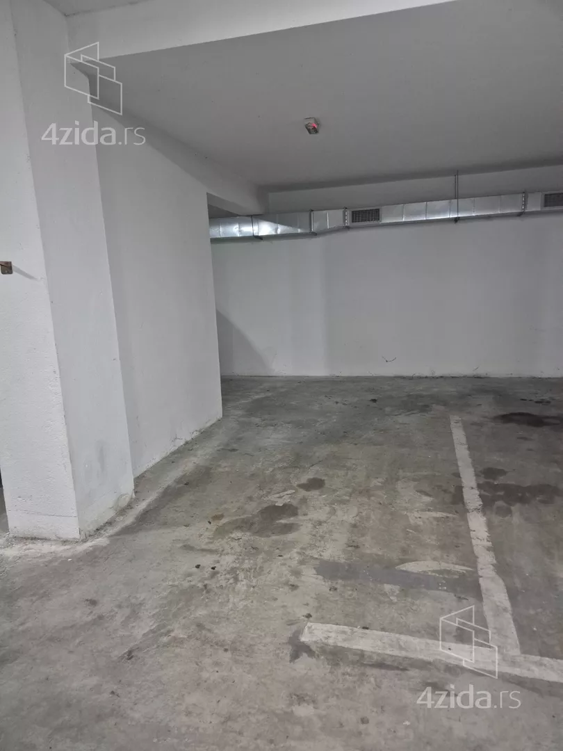 Parking | 4zida