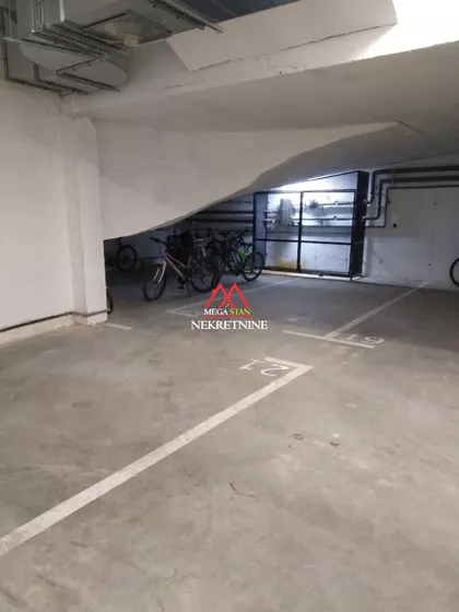 Heroja Pinkija | 4zida.rs