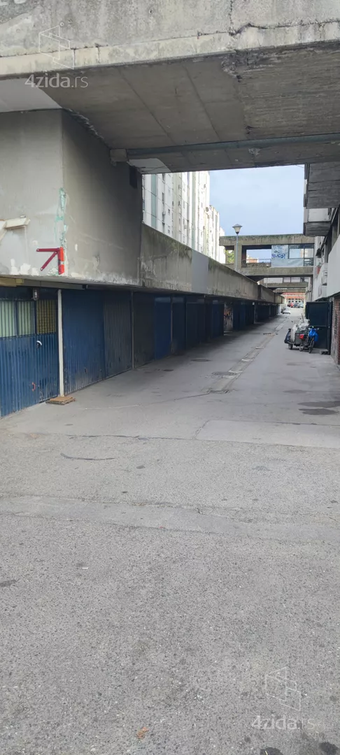 Garaža | 4zida