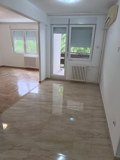 Trgovačka 32 | 4zida.rs