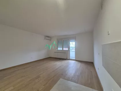 Novi Banovci | 4zida.rs