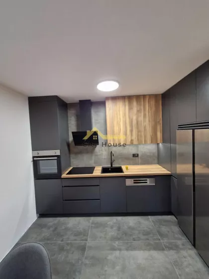 Crveni Krst | 4zida.rs