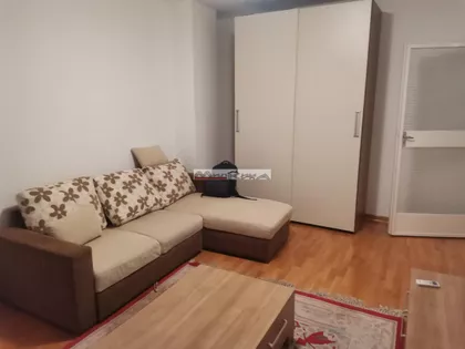 Vukov Spomenik | 4zida.rs