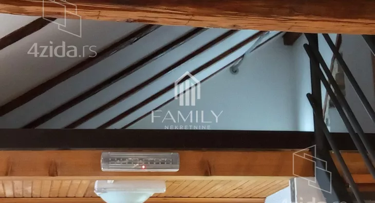 Četvoroiposoban stan | 4zida