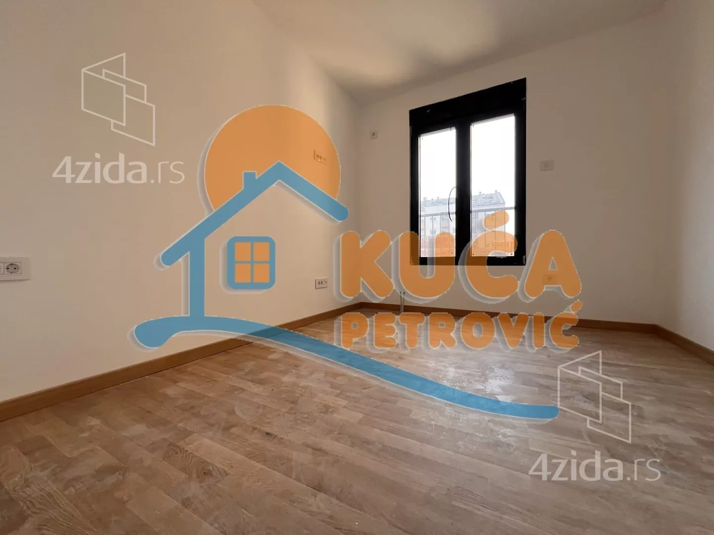 Troiposoban stan | 4zida