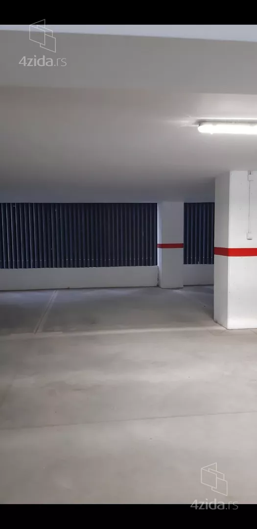 Garaža | 4zida