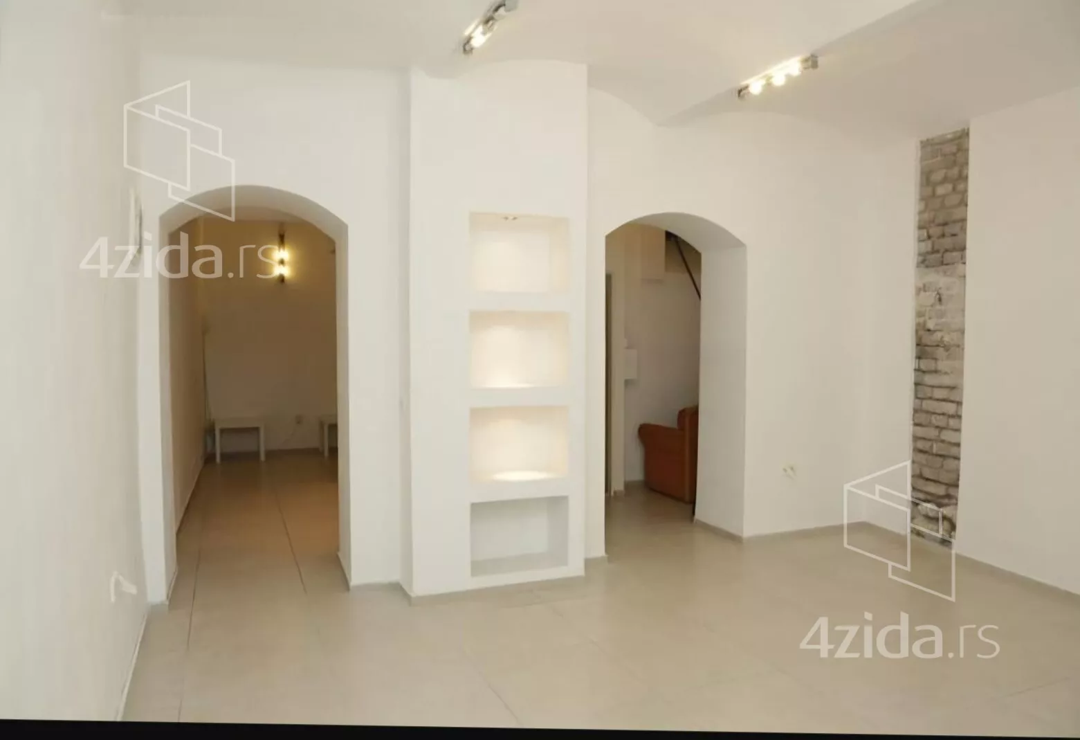 Lokal | 4zida