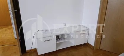 Jovana Skerlića | 4zida.rs