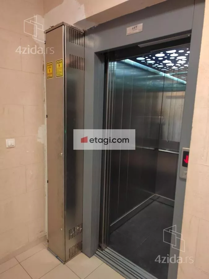 Petosoban stan | 4zida