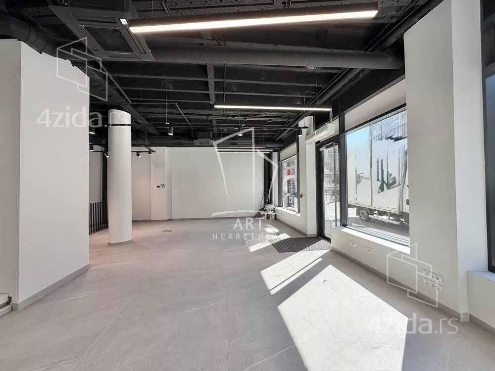 Poslovni prostor | 4zida