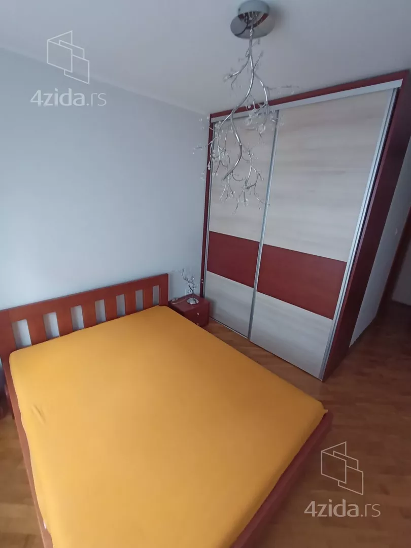 Četvoroiposoban stan | 4zida