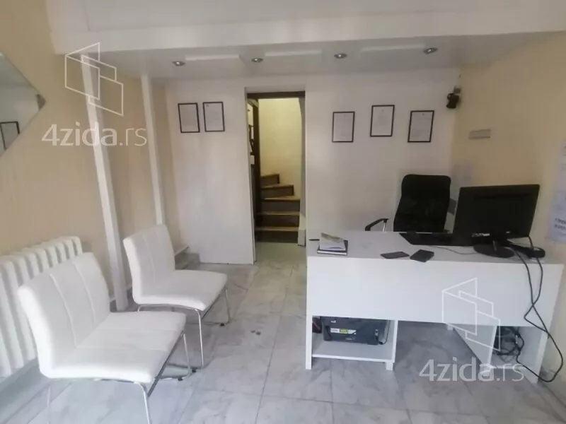 Lokal | 4zida
