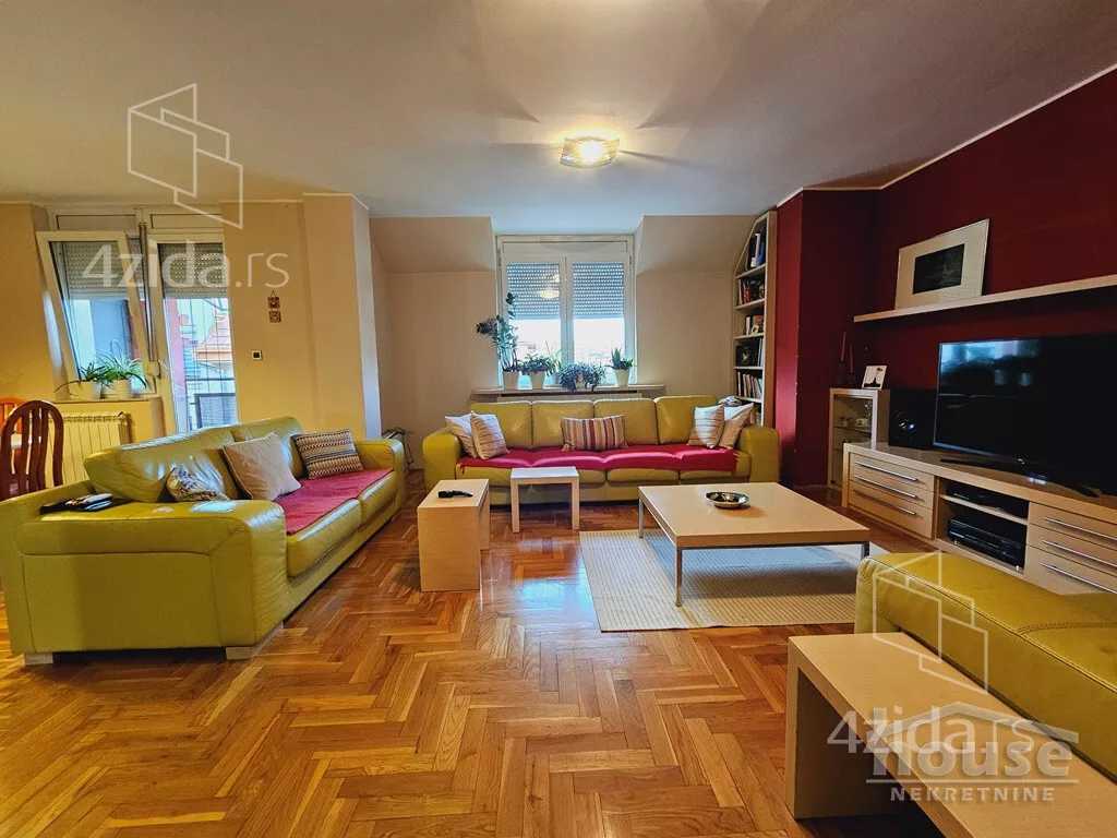 Petosoban stan | 4zida